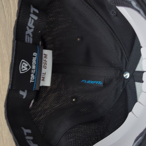 Top of the World Black/Crimson Alabama Crimson Tide Two-Tone Reflex Hybrid- M/L - Picture 9 of 9